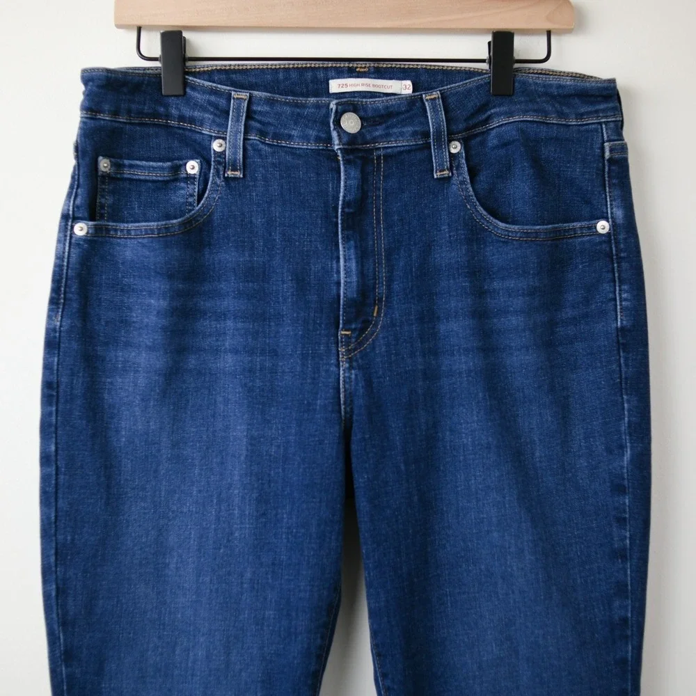 Levi's 725 High Rise Bootcut Jeans Womens 32 Dark Wash Western Rodeo Flare Denim